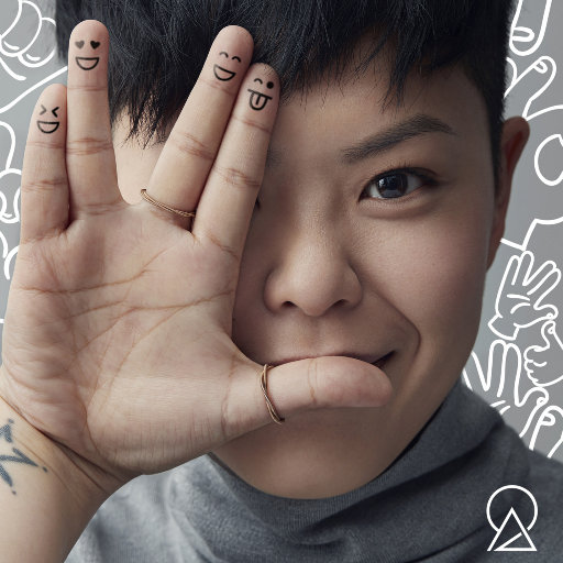 毛茸茸的大骚屄视频
